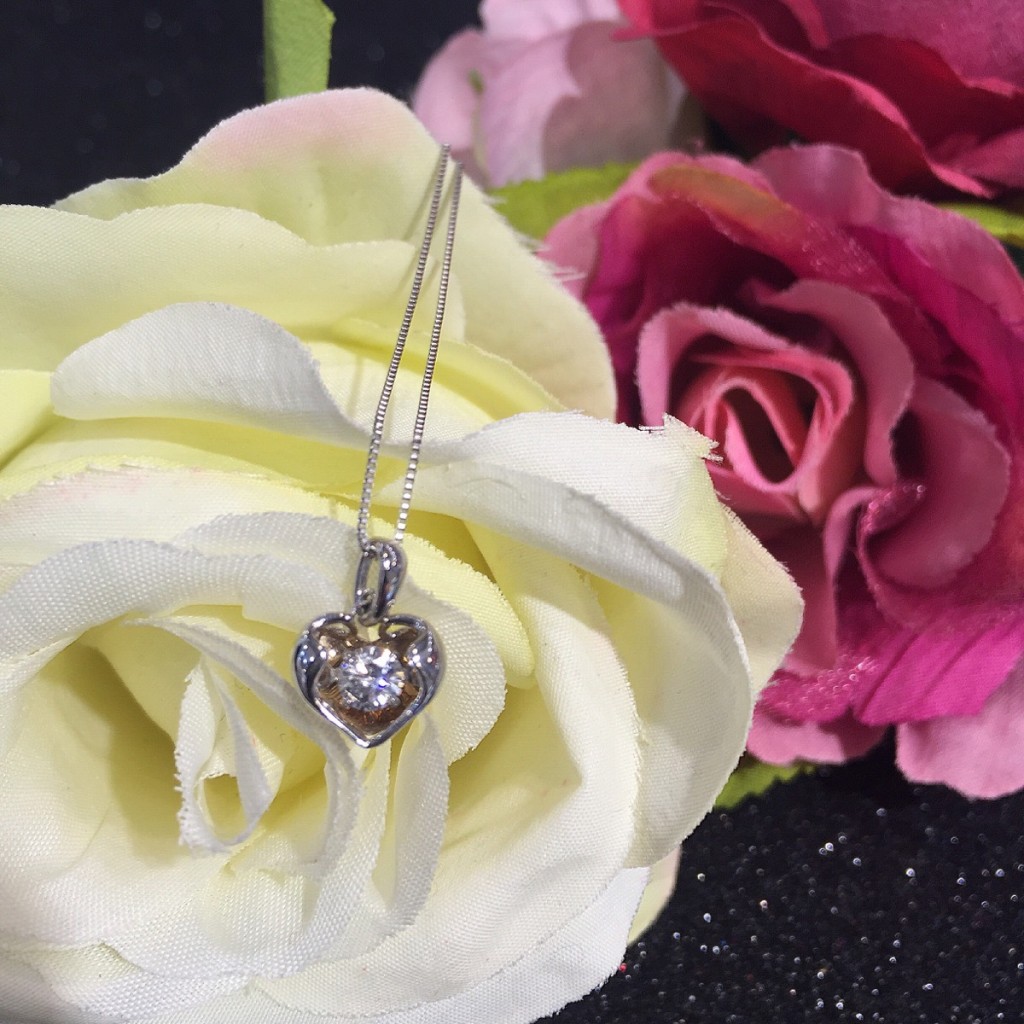 2 tones dancing diamond