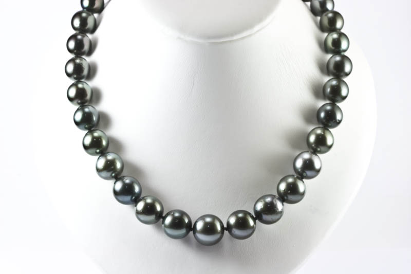black pearl necklace