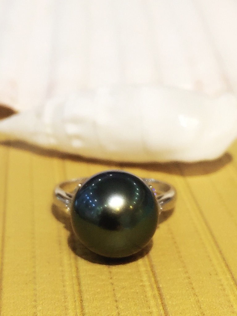 black pearl ring