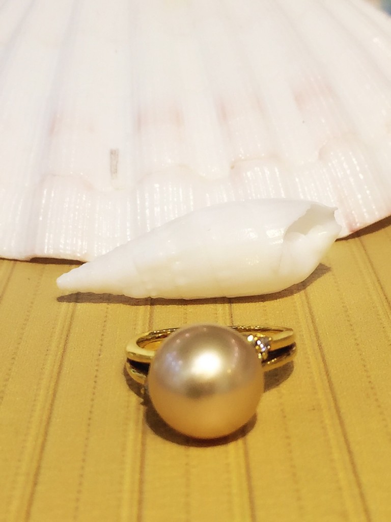golen south sea pearl ring