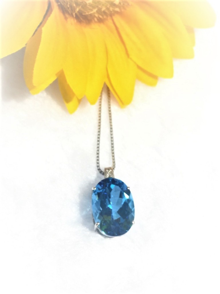15.85ct Topaz Necklace