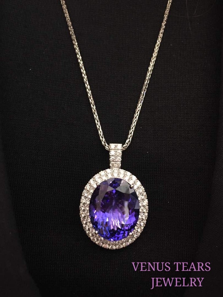 PT900 TANZANITE 26.25CT